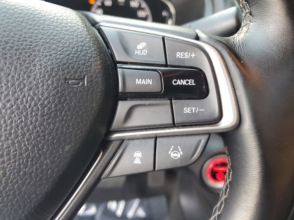 Used 2020 Honda Accord Touring image 29
