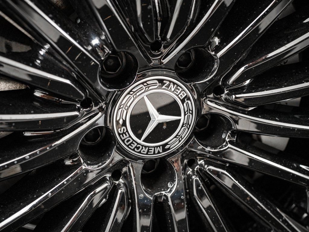 New 2026 Mercedes-Benz CLE 300 4MATIC Coupe image 8