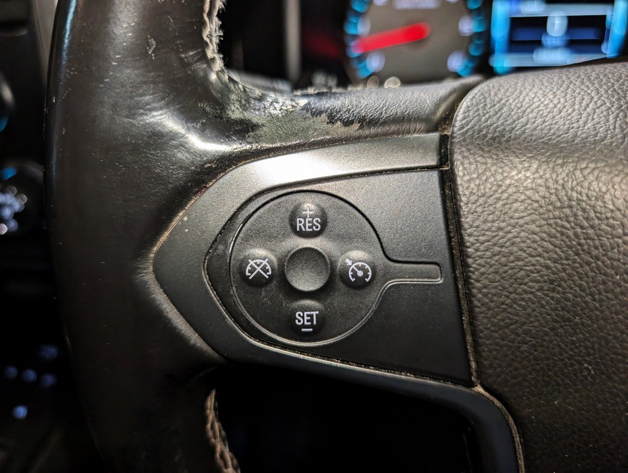 Used 2017 Chevrolet Silverado 1500 LTZ Z71 image 44