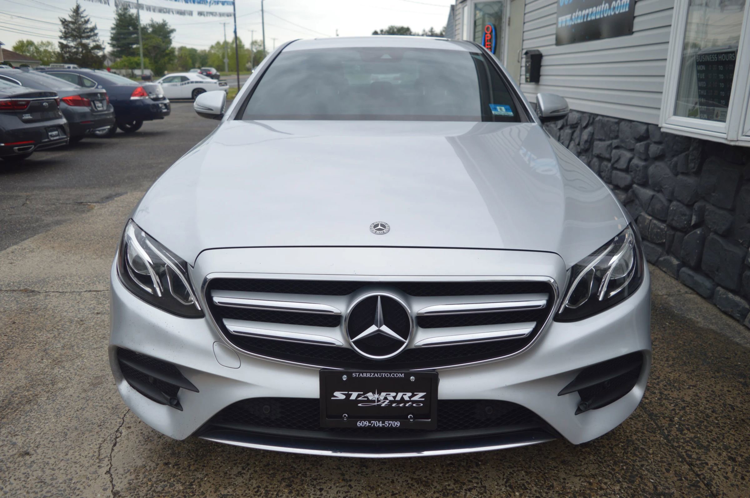 Used 2018 Mercedes-Benz E 300 4MATIC image 8