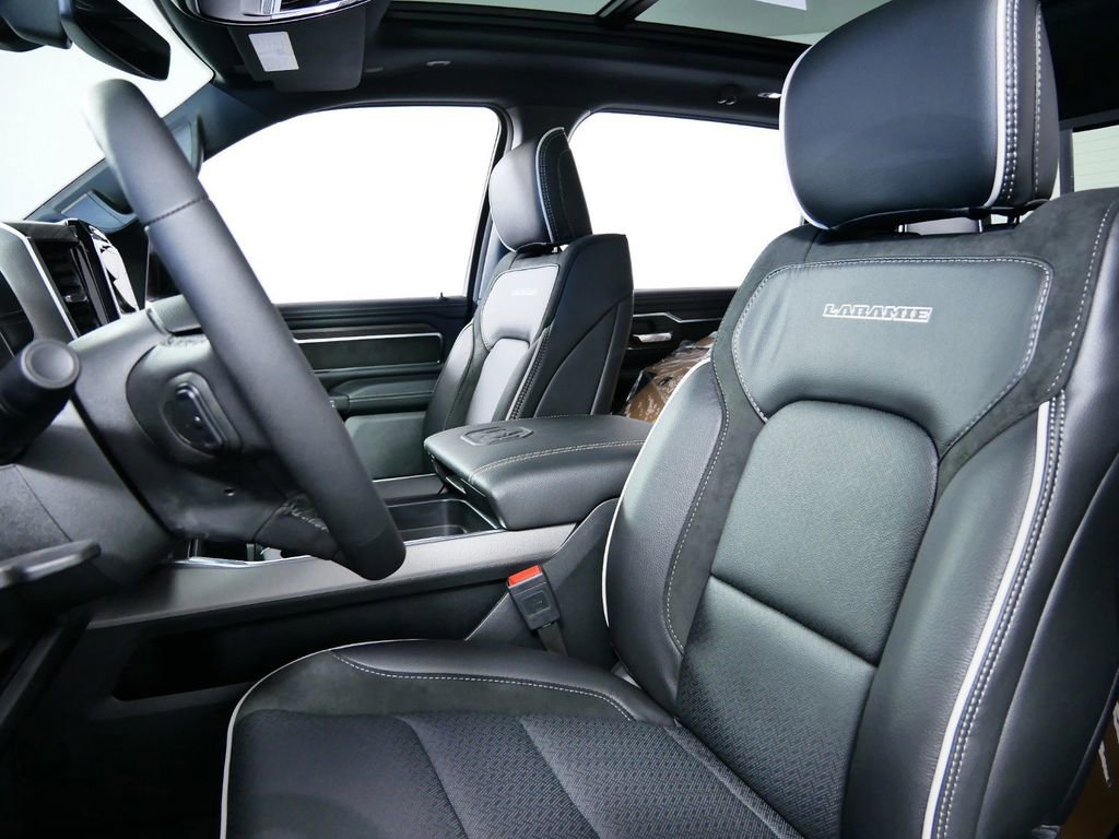 Used 2025 RAM 1500 Laramie w/ Sport Appearance Package image 36