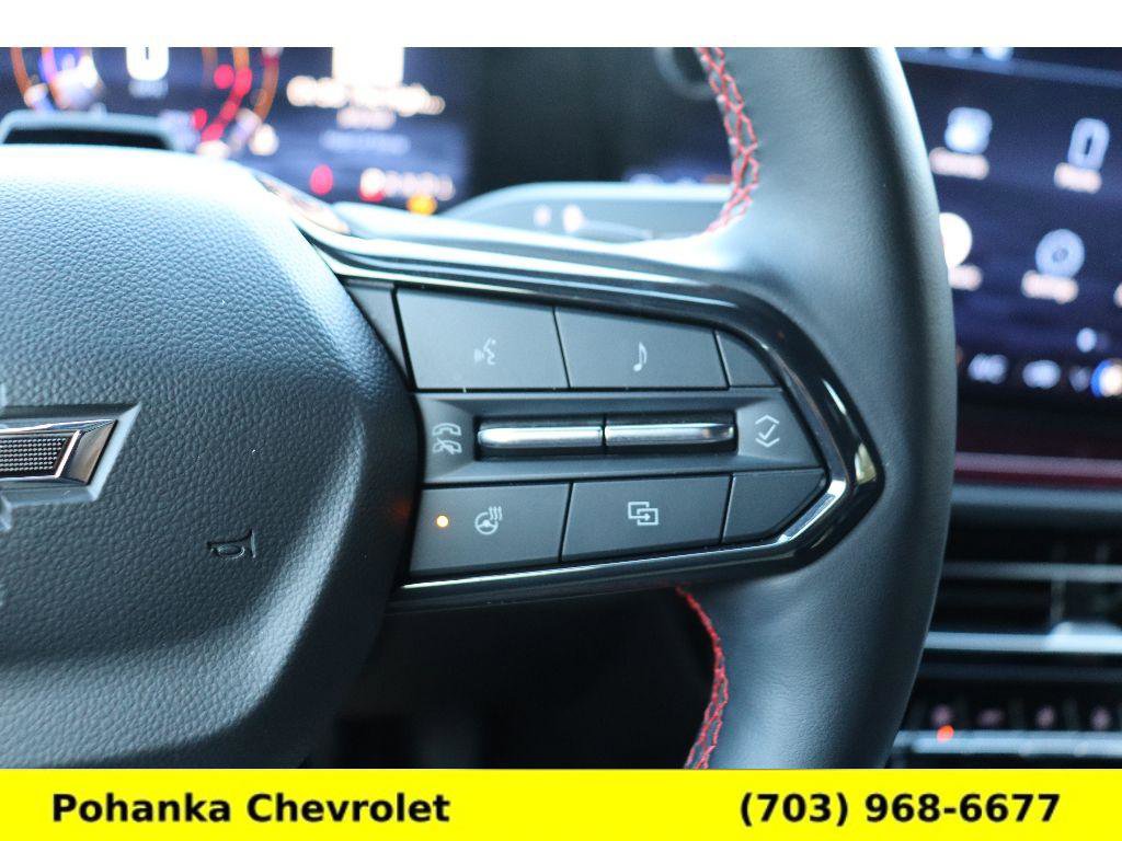 Used 2024 Chevrolet Traverse RS image 16