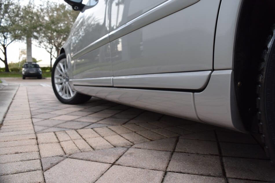 Used 2011 Volvo V50 T5 image 35