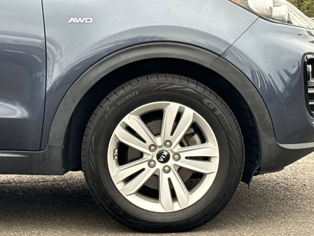 Used 2017 Kia Sportage LX image 8