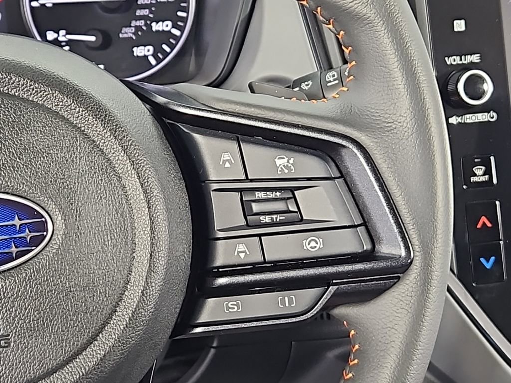 Certified 2025 Subaru Crosstrek 2.5i Limited w/ Crosstrek Mirror Package image 31