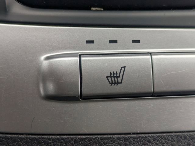 Used 2023 Kia Carnival LX image 23