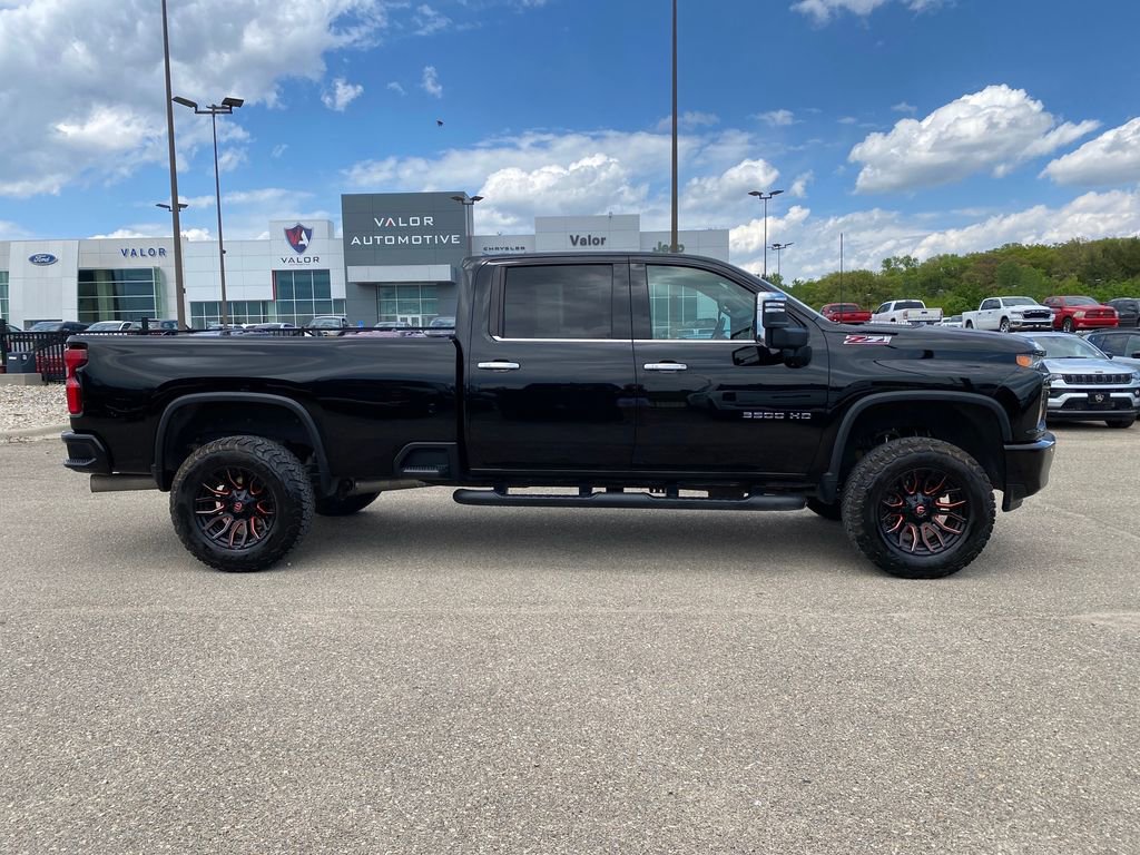 Used 2020 Chevrolet Silverado 3500 LTZ w/ LTZ Plus Package AWD/4WD image 7