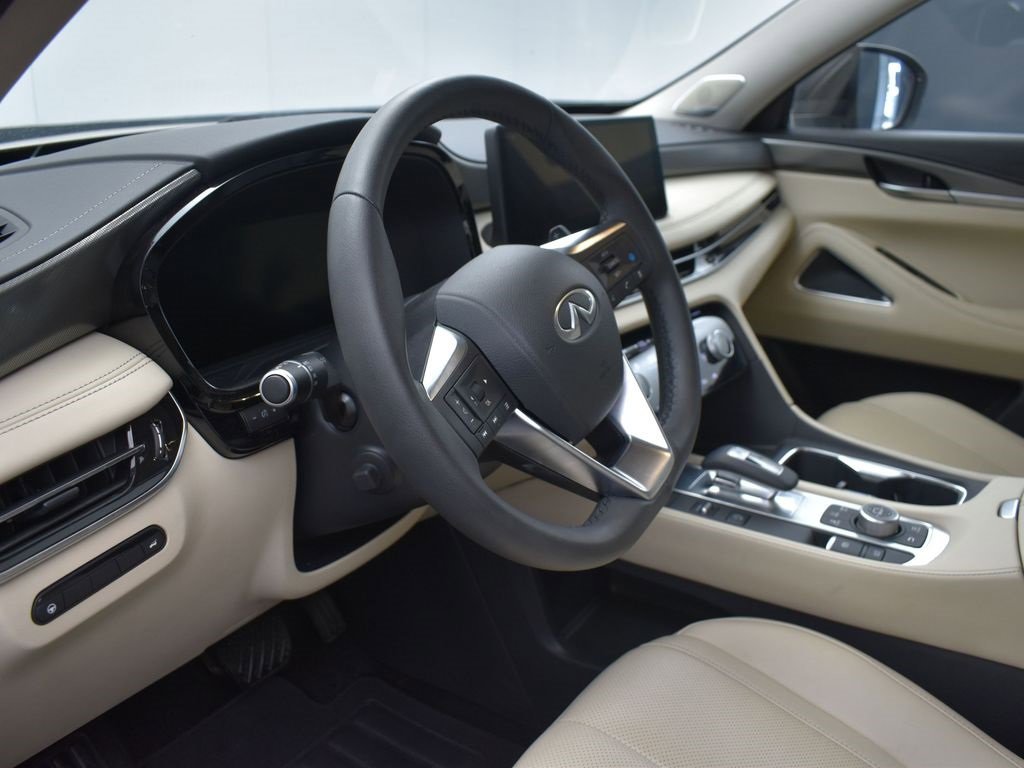 Used 2025 INFINITI QX60 Luxe image 12