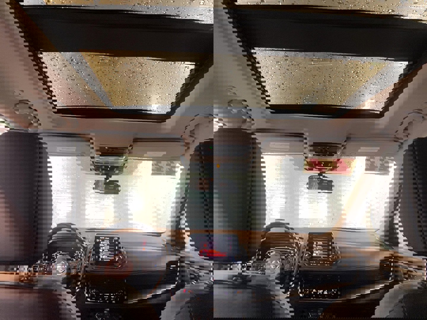 Used 2022 Nissan Rogue SV w/ SV Premium Package image 16