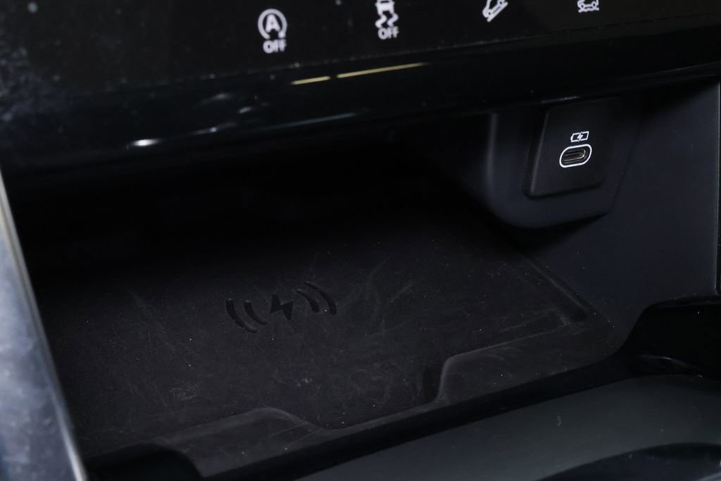 Used 2022 Land Rover Discovery Sport S R-Dynamic AWD/4WD image 37