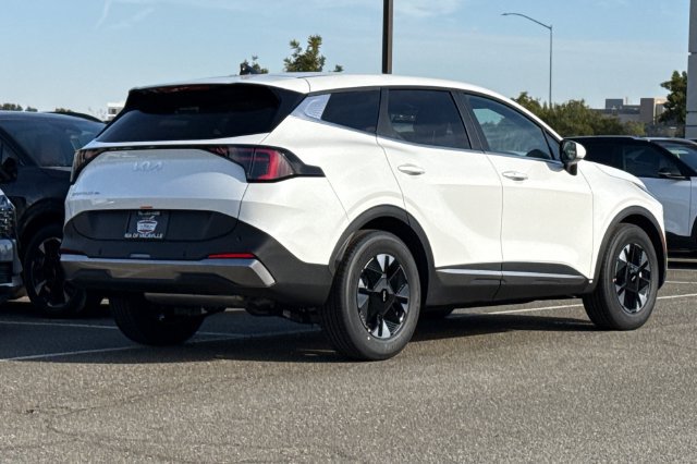 New 2027 Kia Sportage LX FWD image 5