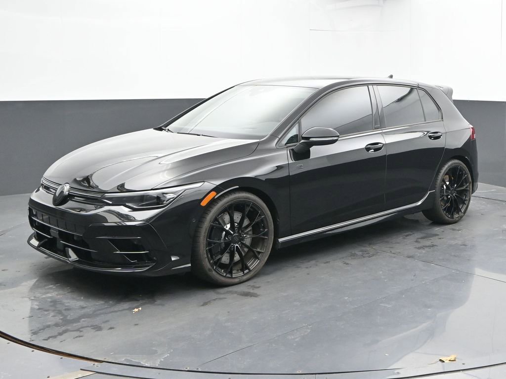 Used 2025 Volkswagen Golf R Black Edition image 5