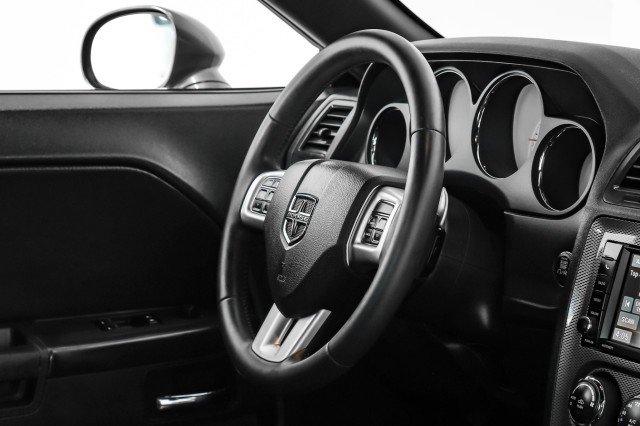 Used 2013 Dodge Challenger R/T Plus image 11