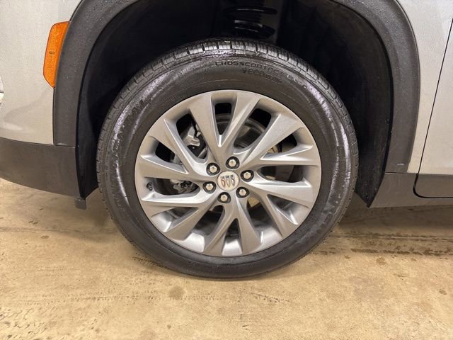 Used 2025 Buick Enclave Preferred image 11