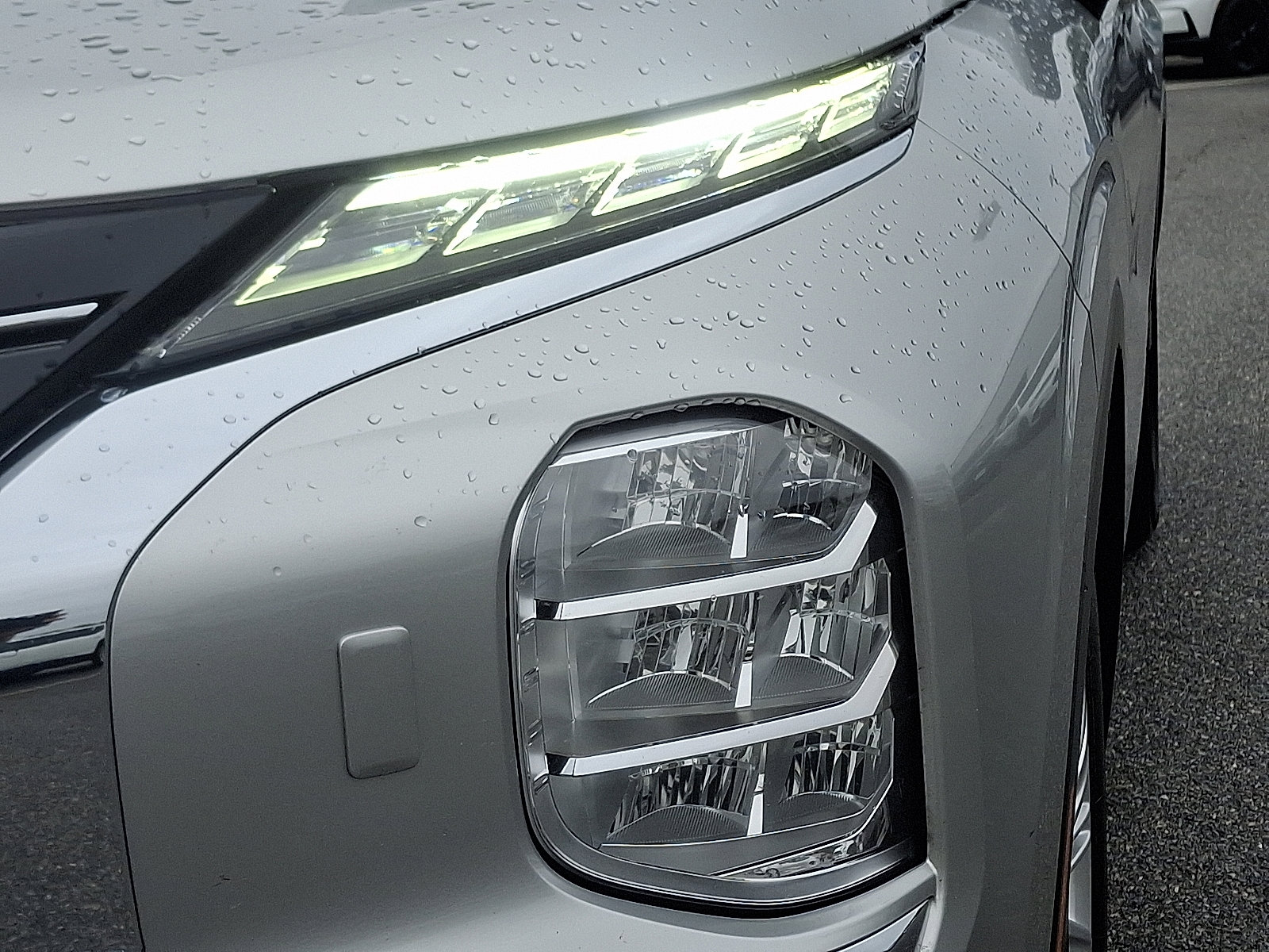 Used 2024 Mitsubishi Outlander ES image 9