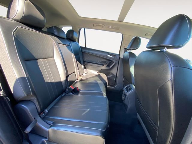Used 2022 Volkswagen Tiguan SE image 14