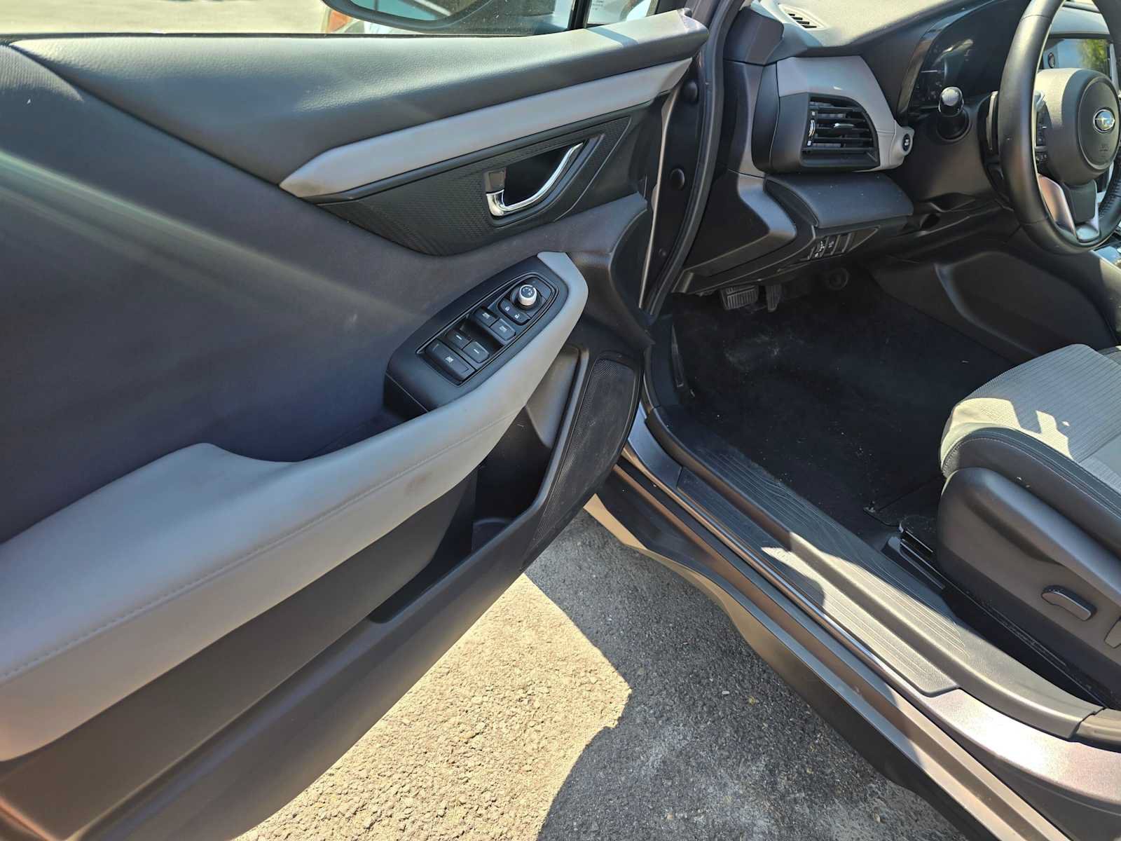 Used 2020 Subaru Outback Premium AWD/4WD image 21