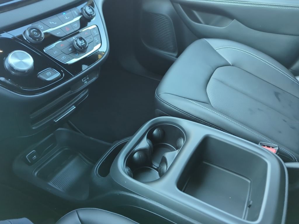 New 2026 Chrysler Voyager LX FWD image 23
