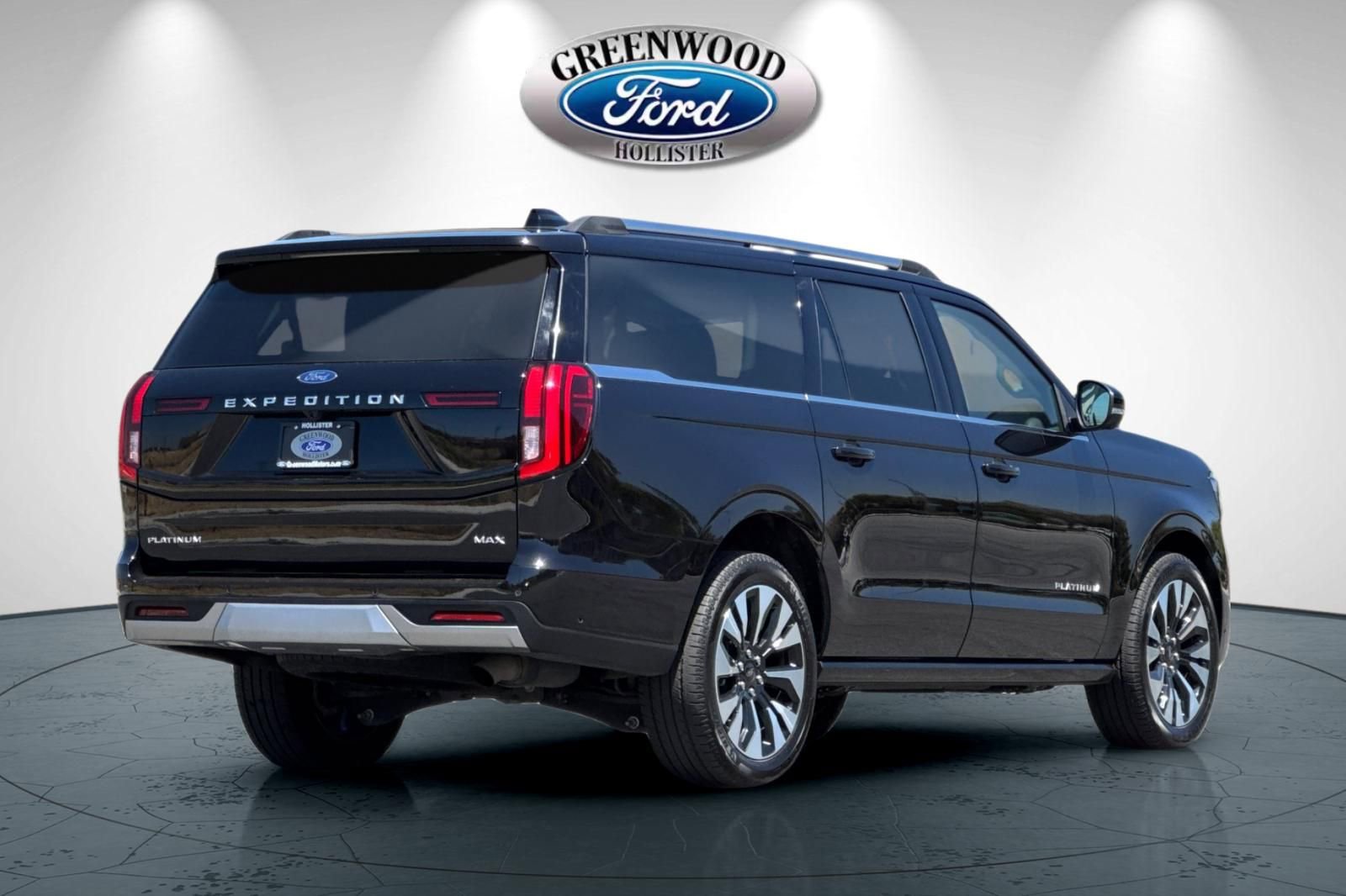 Certified 2025 Ford Expedition Max Platinum w/ Driver's Package AWD/4WD image 4