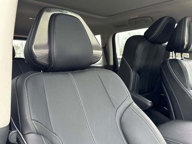 Used 2025 INFINITI QX80 Sensory image 29