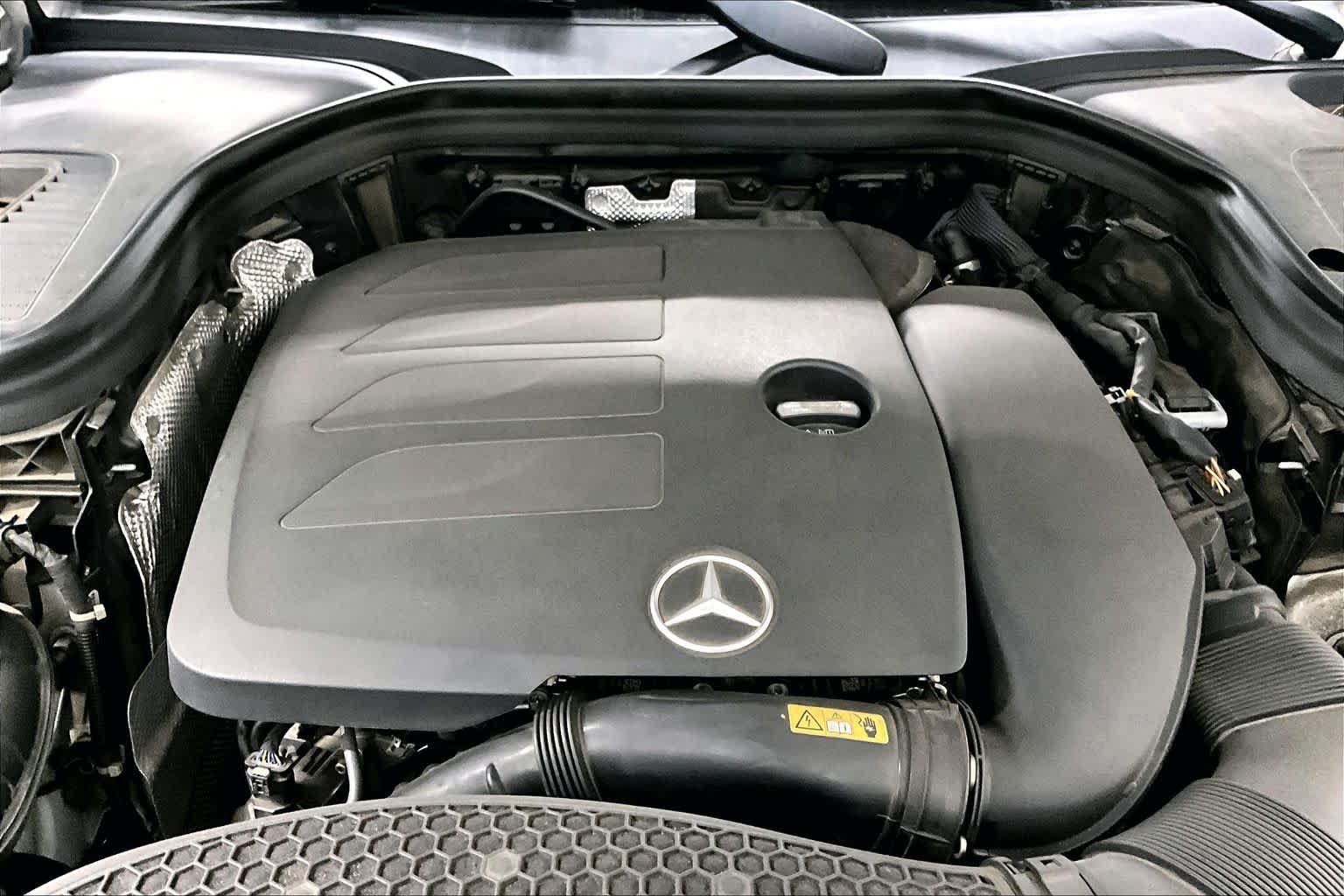 Used 2020 Mercedes-Benz GLC 300 image 31