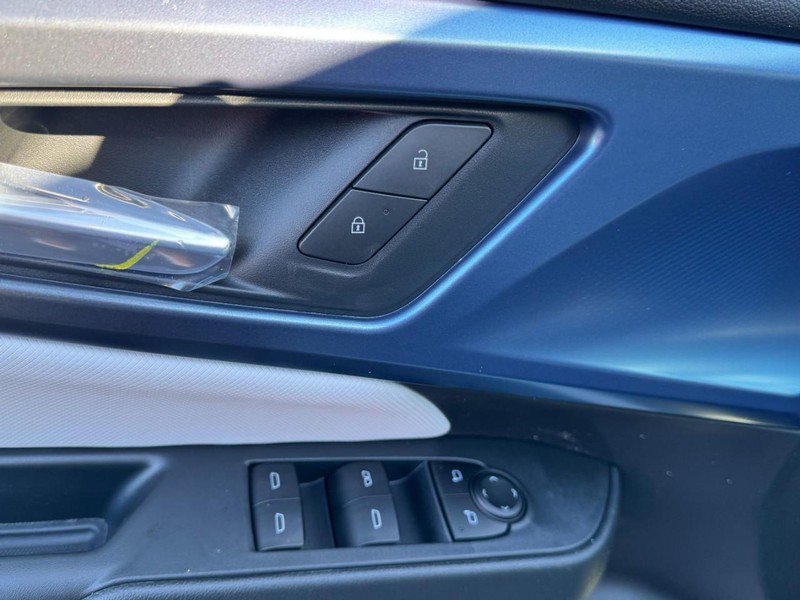 New 2026 Chevrolet Equinox EV LT image 9