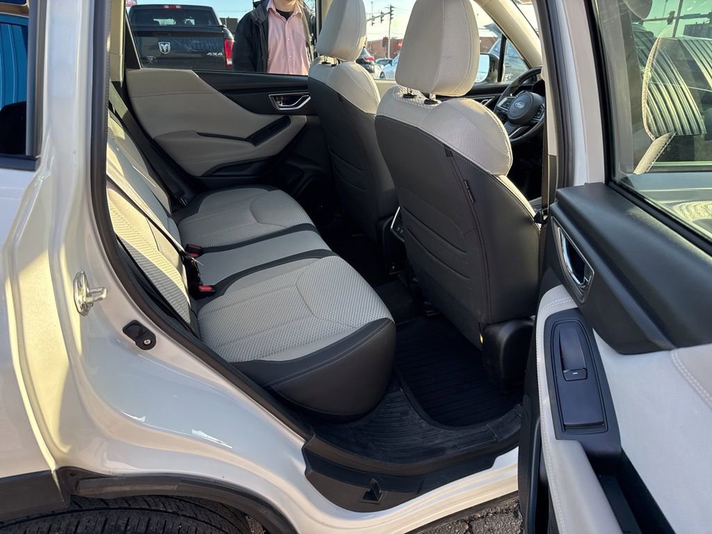 Used 2022 Subaru Forester Premium image 33