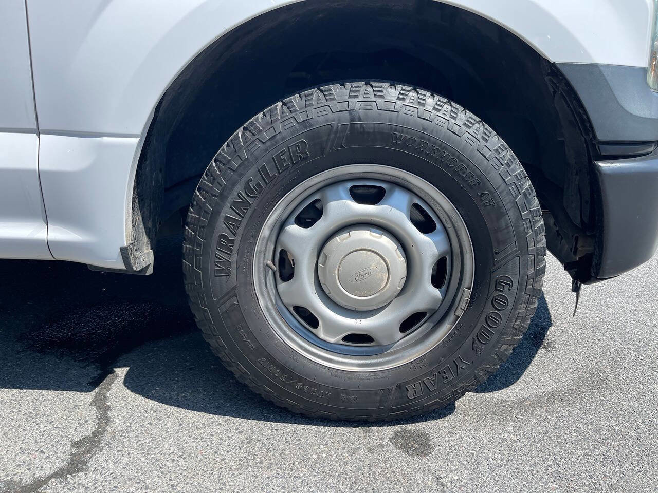 Used 2016 Ford F150 XL w/ XL Power Equipment Group image 9