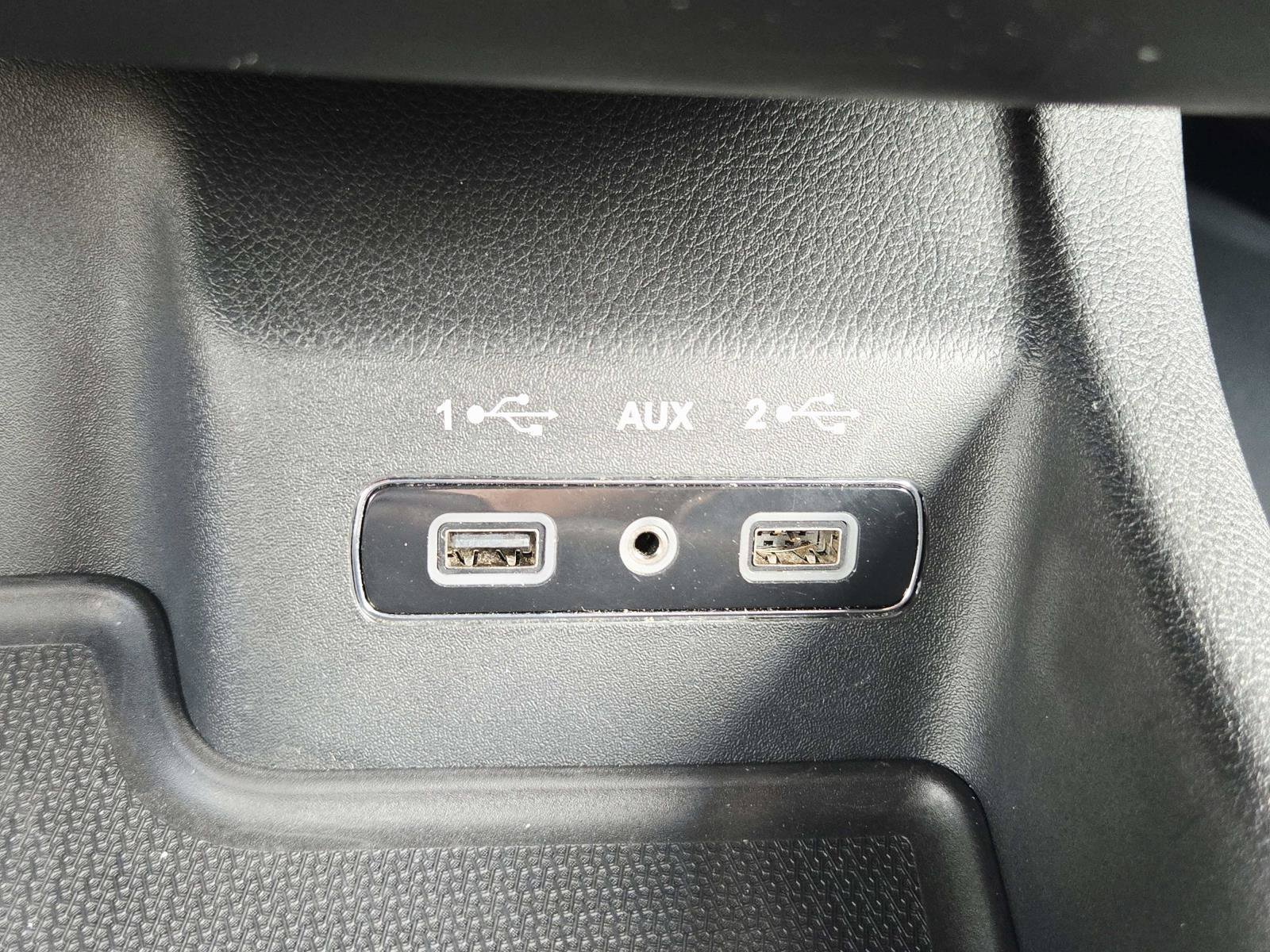 Used 2020 Dodge Durango R/T w/ Blacktop Package RWD image 34