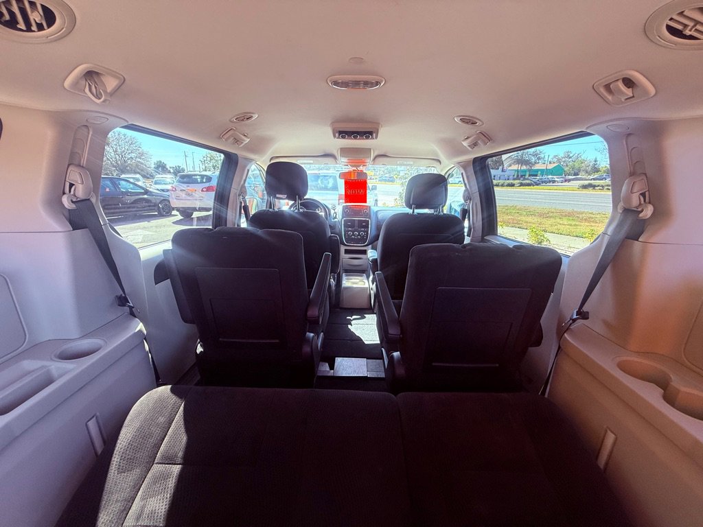 Used 2016 Dodge Grand Caravan SE w/ Quick Order Package 29E SE image 11