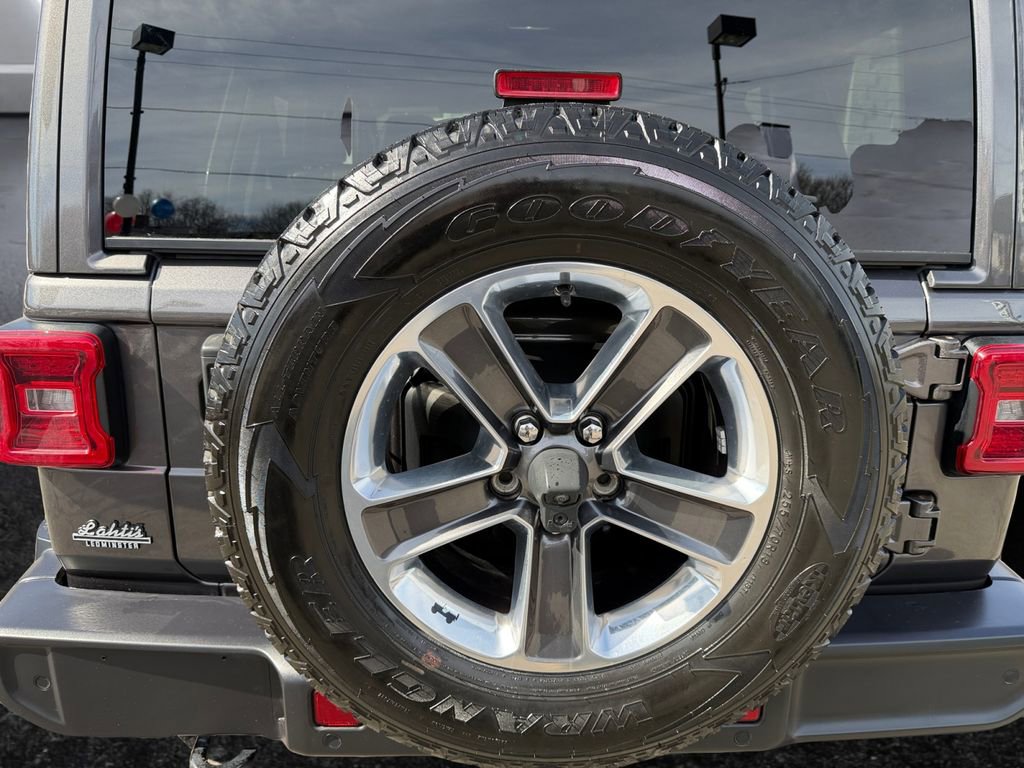 Used 2021 Jeep Wrangler Unlimited Sahara image 20