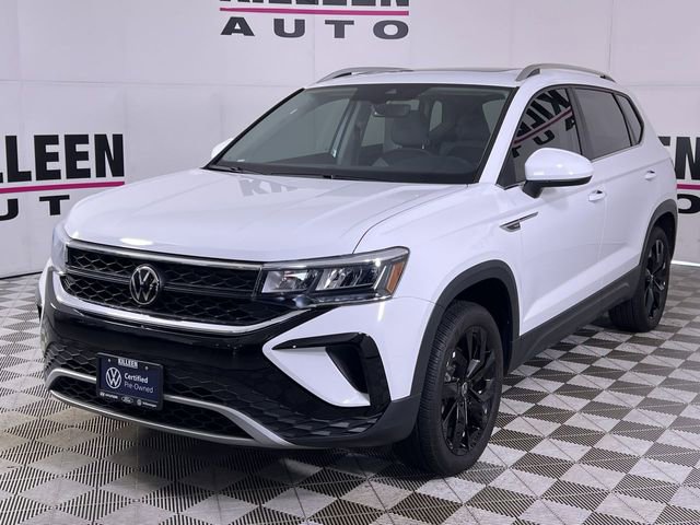 Used 2024 Volkswagen Taos SE image 3