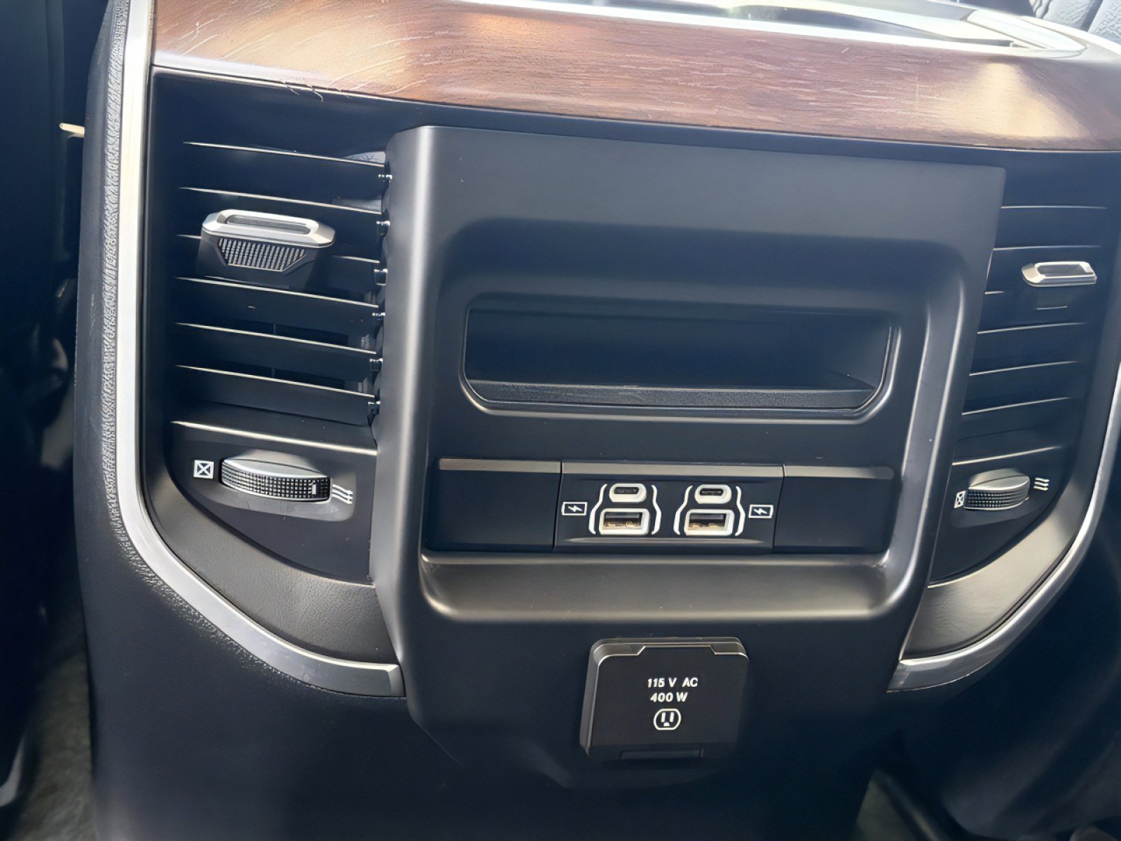 Used 2021 RAM 1500 Laramie image 13