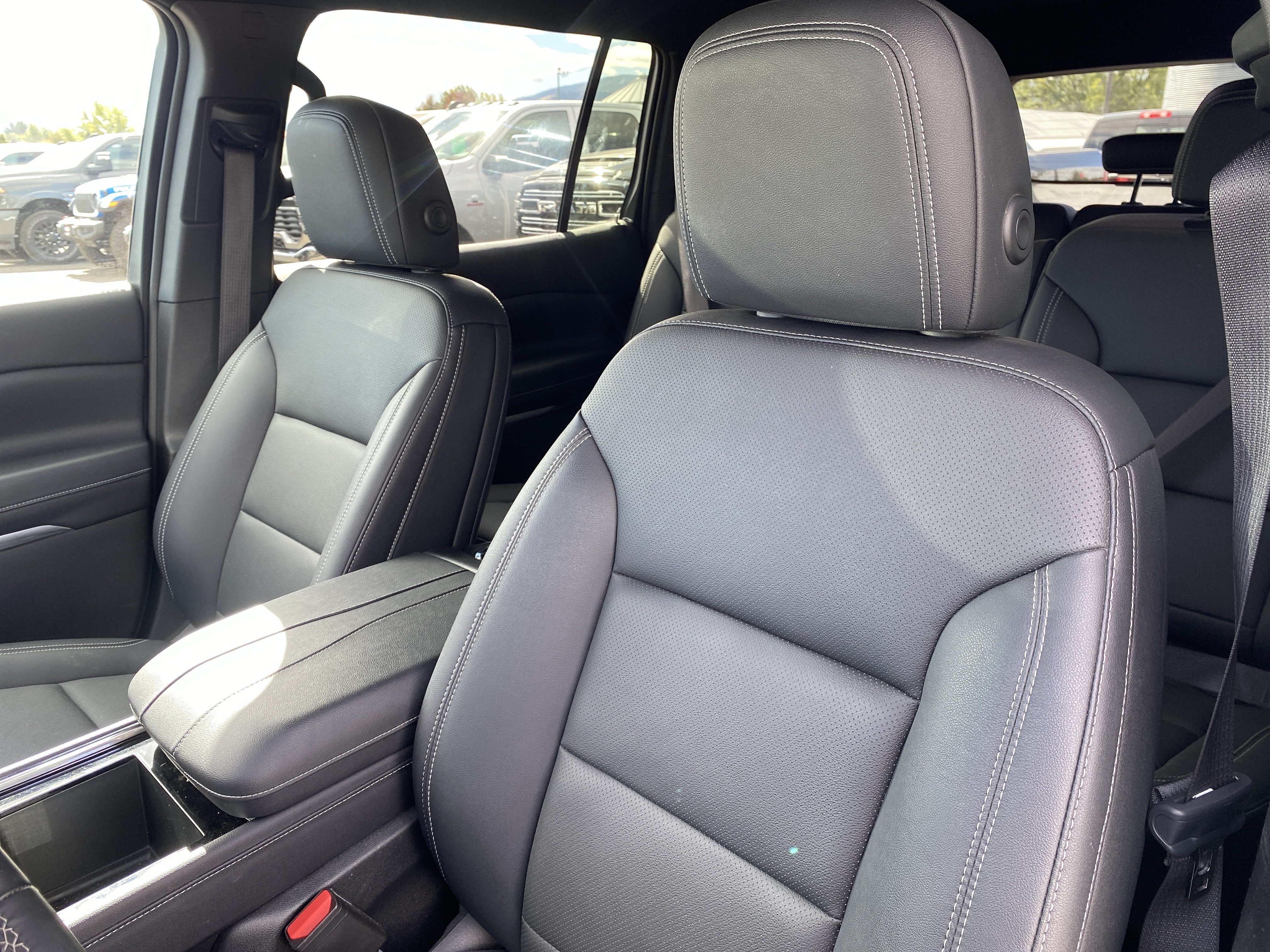 Used 2026 Chevrolet Traverse LT AWD/4WD image 13