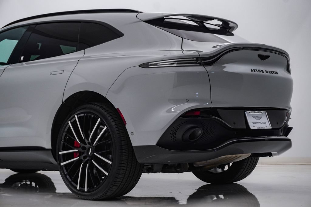 Used 2023 Aston Martin DBX AWD/4WD image 11