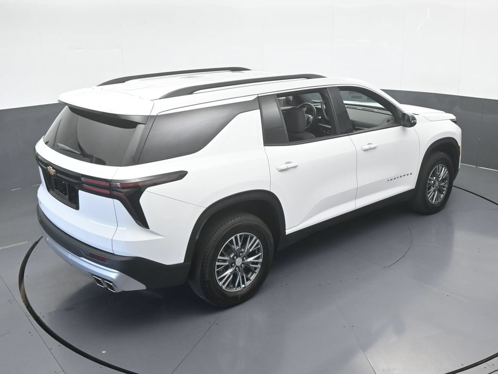 Used 2025 Chevrolet Traverse LT FWD image 51
