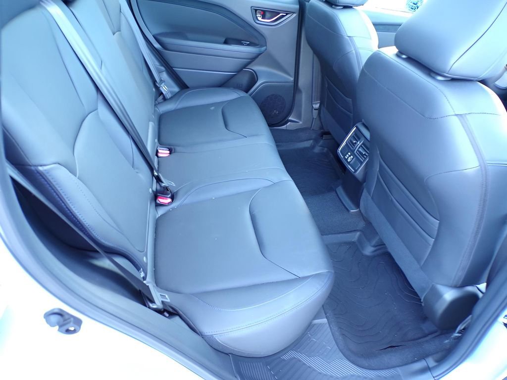 Certified 2025 Subaru Forester Limited image 15