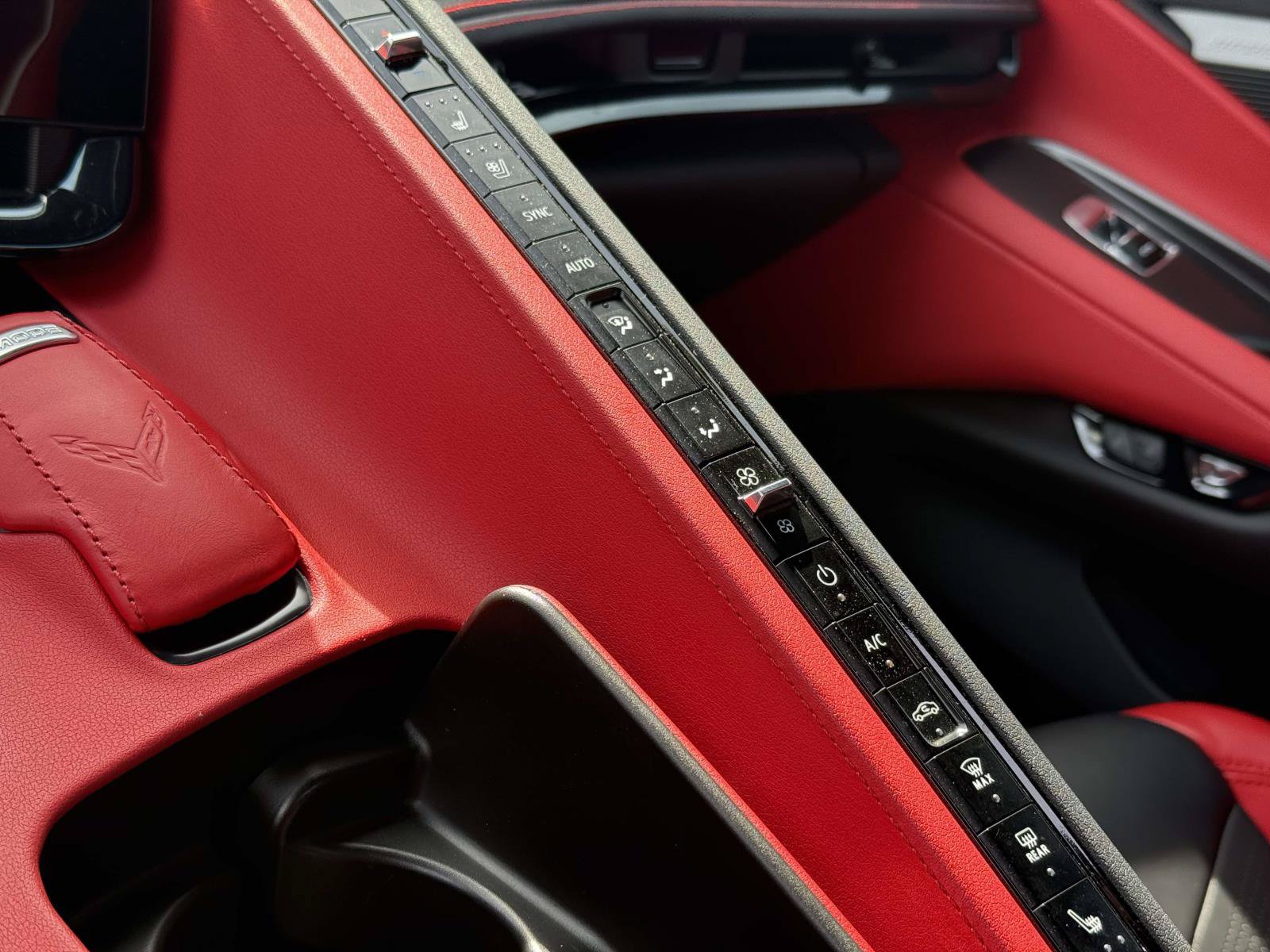 Used 2023 Chevrolet Corvette Stingray Preferred Conv w/ Stealth Interior Trim Package RWD image 18