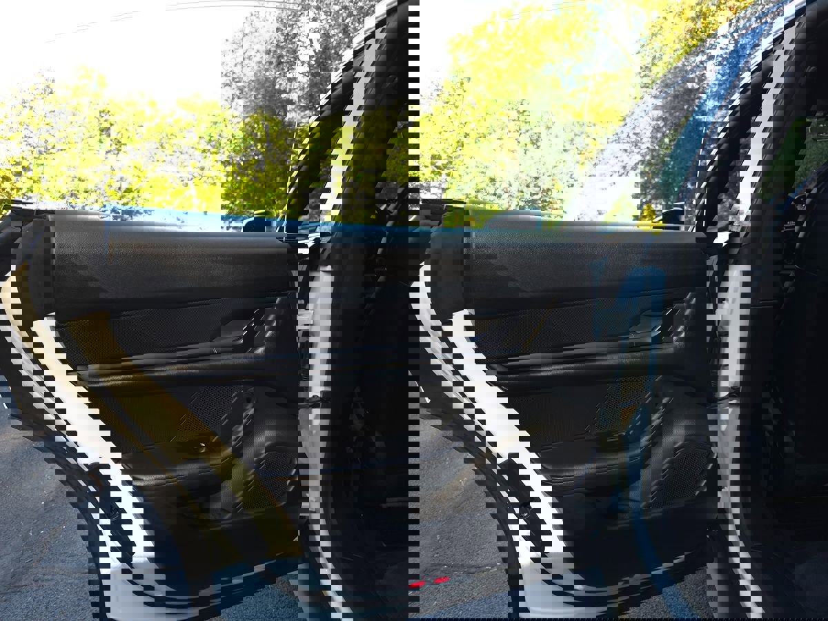 Used 2023 Porsche Taycan image 25