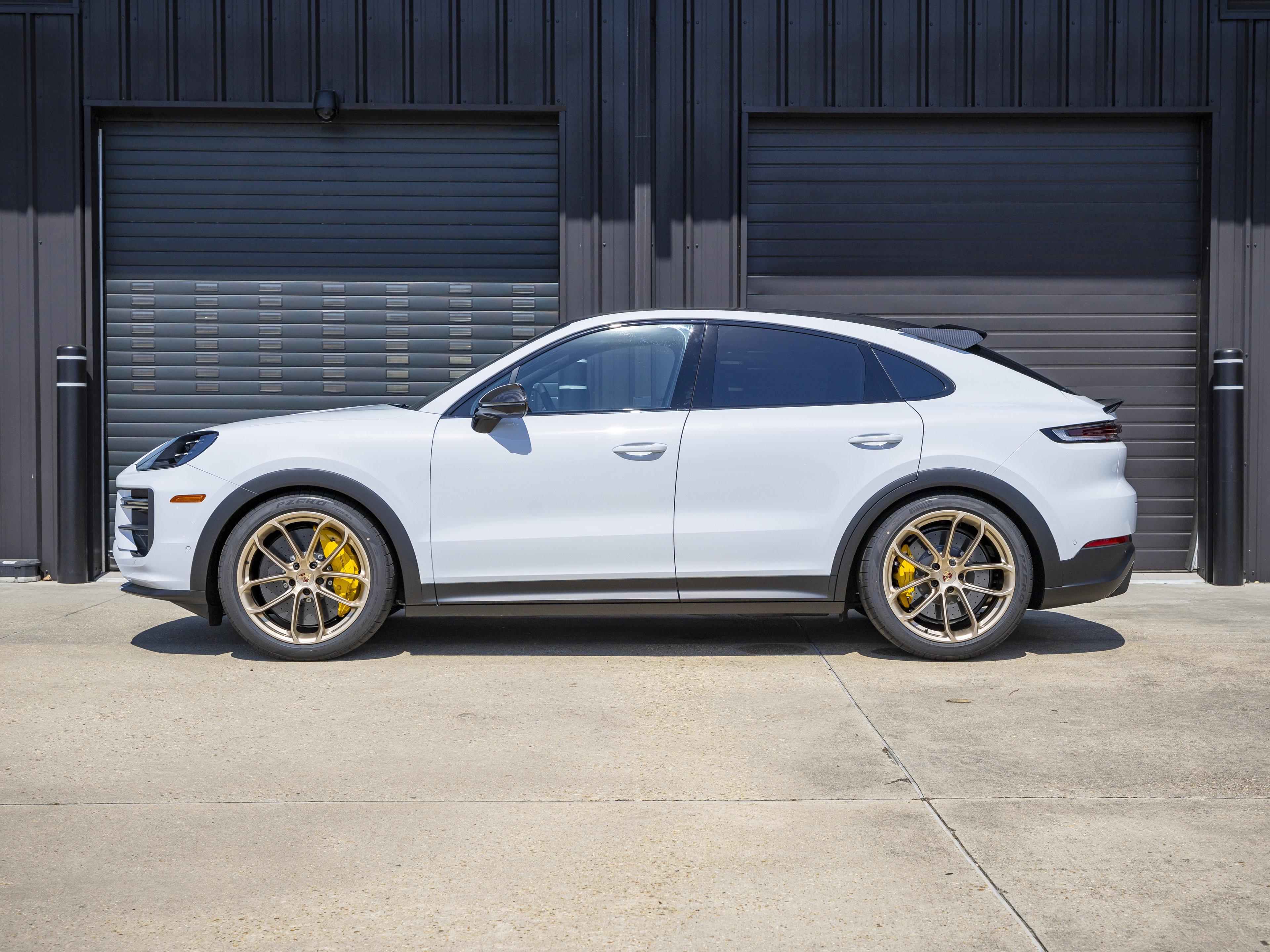 New 2026 Porsche Cayenne Turbo GT image 8