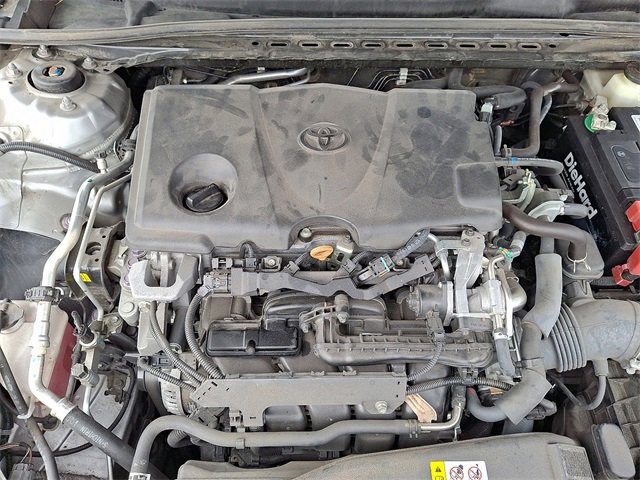 Used 2018 Toyota Camry SE w/ Moonroof Package image 24