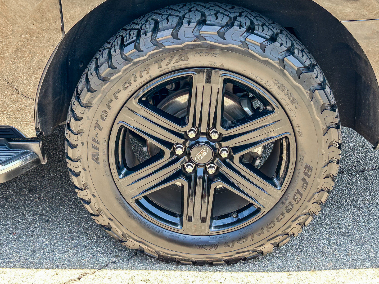 Used 2020 Ford Expedition Max XLT w/ Equipment Group 202A RWD image 11