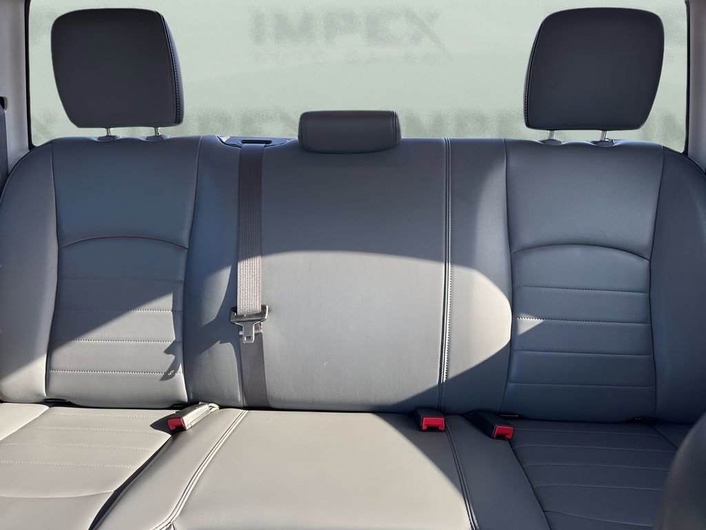 Used 2022 RAM 1500 Tradesman w/ Chrome Appearance Group image 10