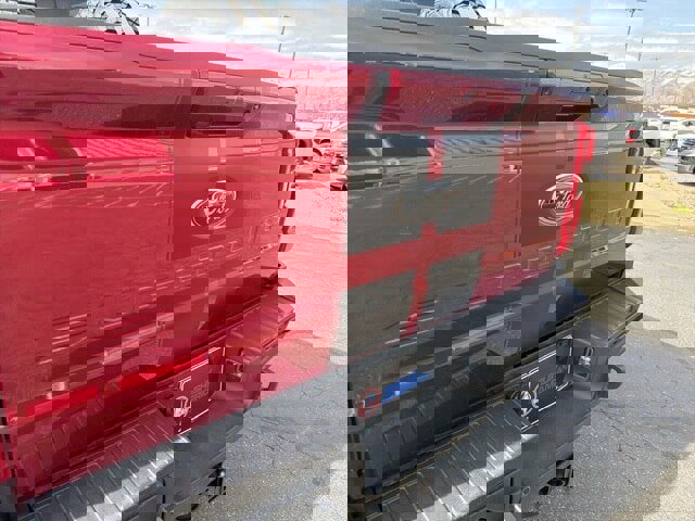 New 2025 Ford F250 Lariat w/ Lariat Ultimate Package image 38