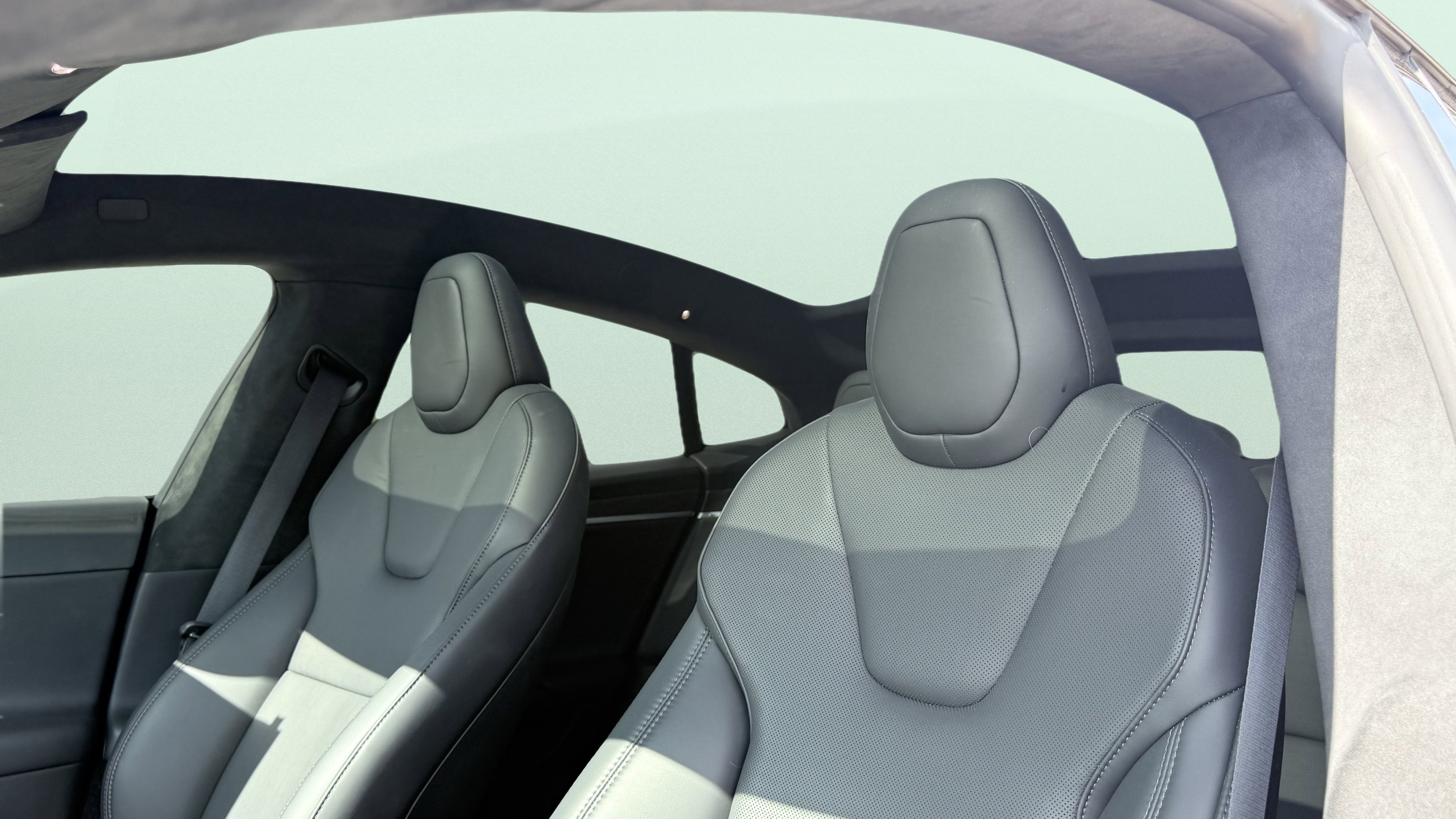 Used 2024 Tesla Model S AWD/4WD image 25