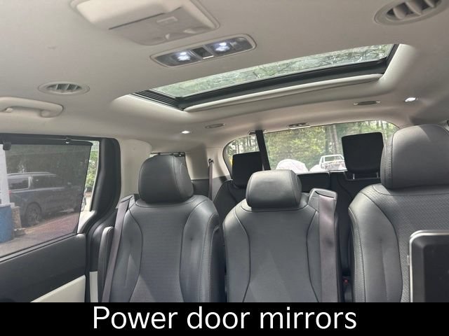Used 2024 Kia Carnival SX Prestige FWD image 32
