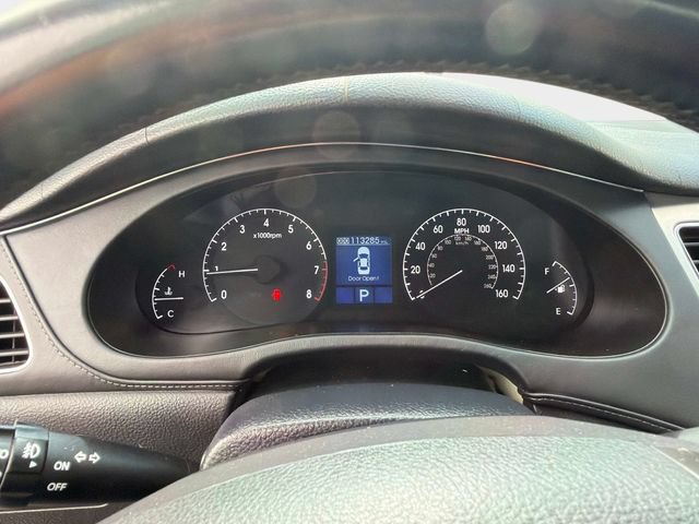 Used 2009 Hyundai Genesis 3.8 w/ Technology Pkg 4 RWD image 28