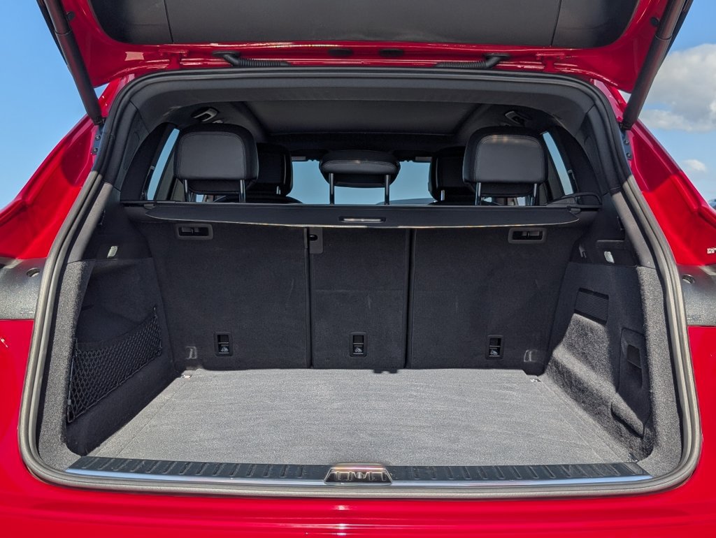 Certified 2023 Porsche Cayenne AWD/4WD image 12