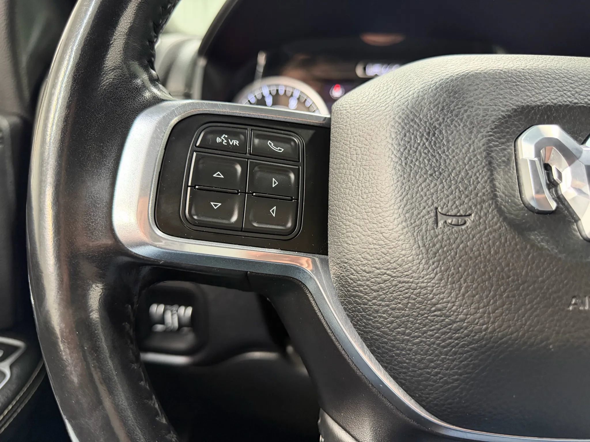 Used 2022 RAM 3500 Laramie w/ Night Edition image 31