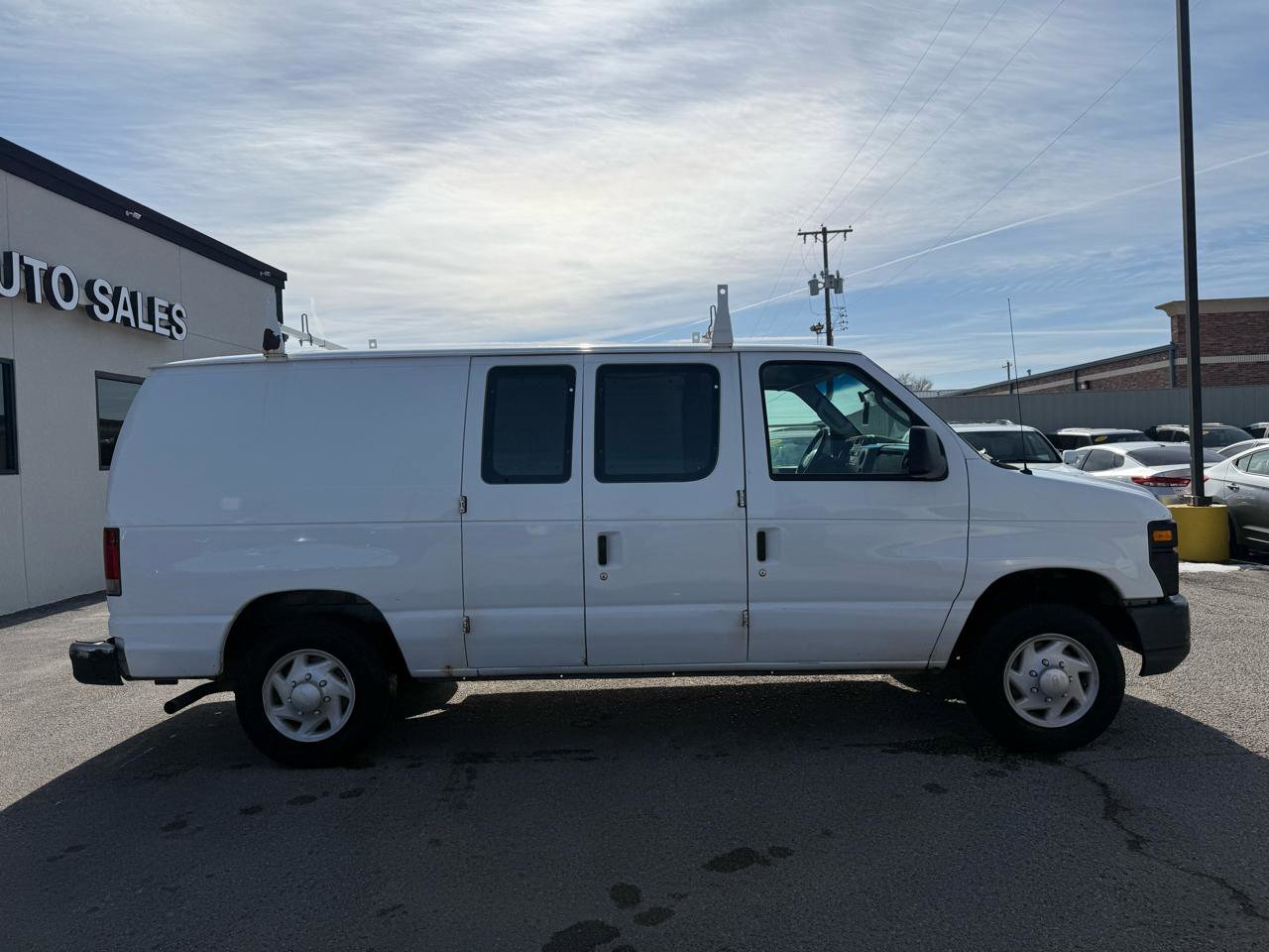 Used 2009 Ford E-150 and Econoline 150 E-150 RWD image 5